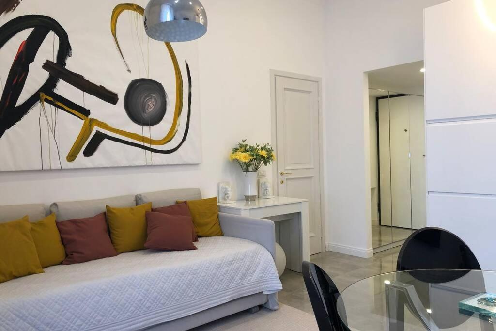Casa Alberto Da Giussano, Elegante Bilocale In Centro Con Balcone Sul Parco Milão Exterior foto